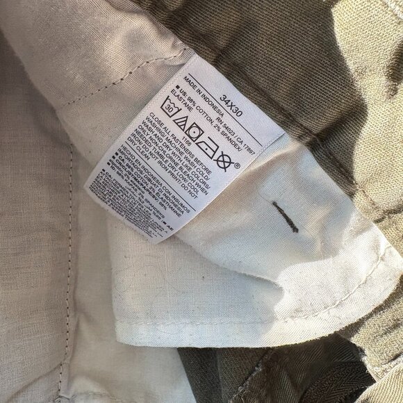 Old Navy Men's Slim Built in Flex Heritage Green Chino Pants Size 34X30 Office - Picture 12 of 13